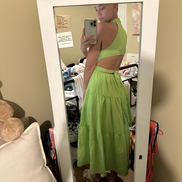 Green halter midi dress - Picture 2 of 2